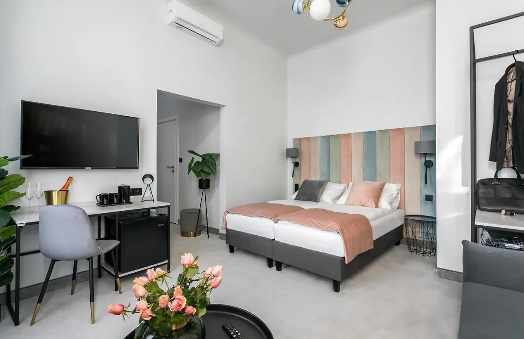 Old Town Residence - Premium Aparthotel-1